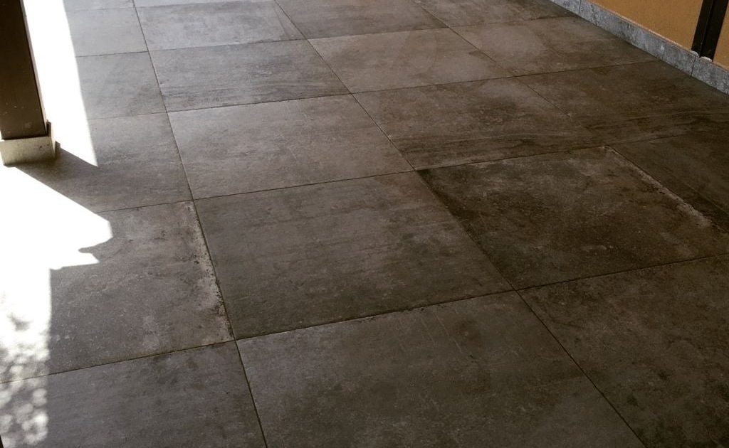 esempio di pavimento per posa grandi formati a messina